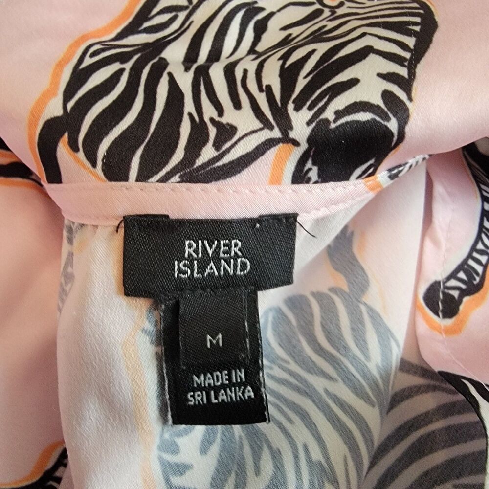 River Island Satin Light Pink With Zebra Short Sleeve Pajama Top Size M - Picture 5 of 6